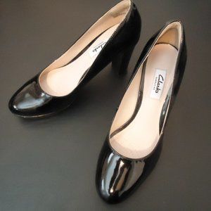 Clarks Kendra Sienna Black Patent Leather  Pumps NEW- Size 7M.